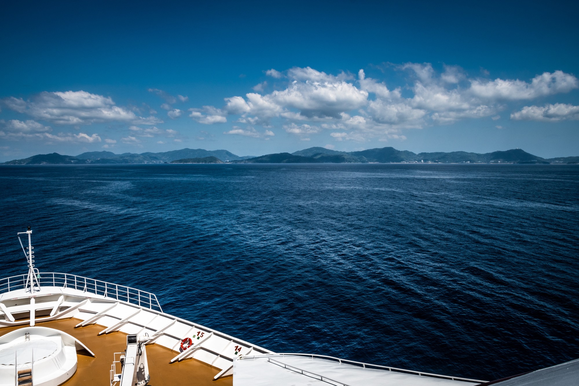 CRUISE SHIP LOCATIONS AROUND THE WORLD visual data 8