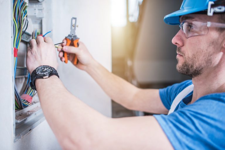 Your Guide to Finding a Licensed Electrician