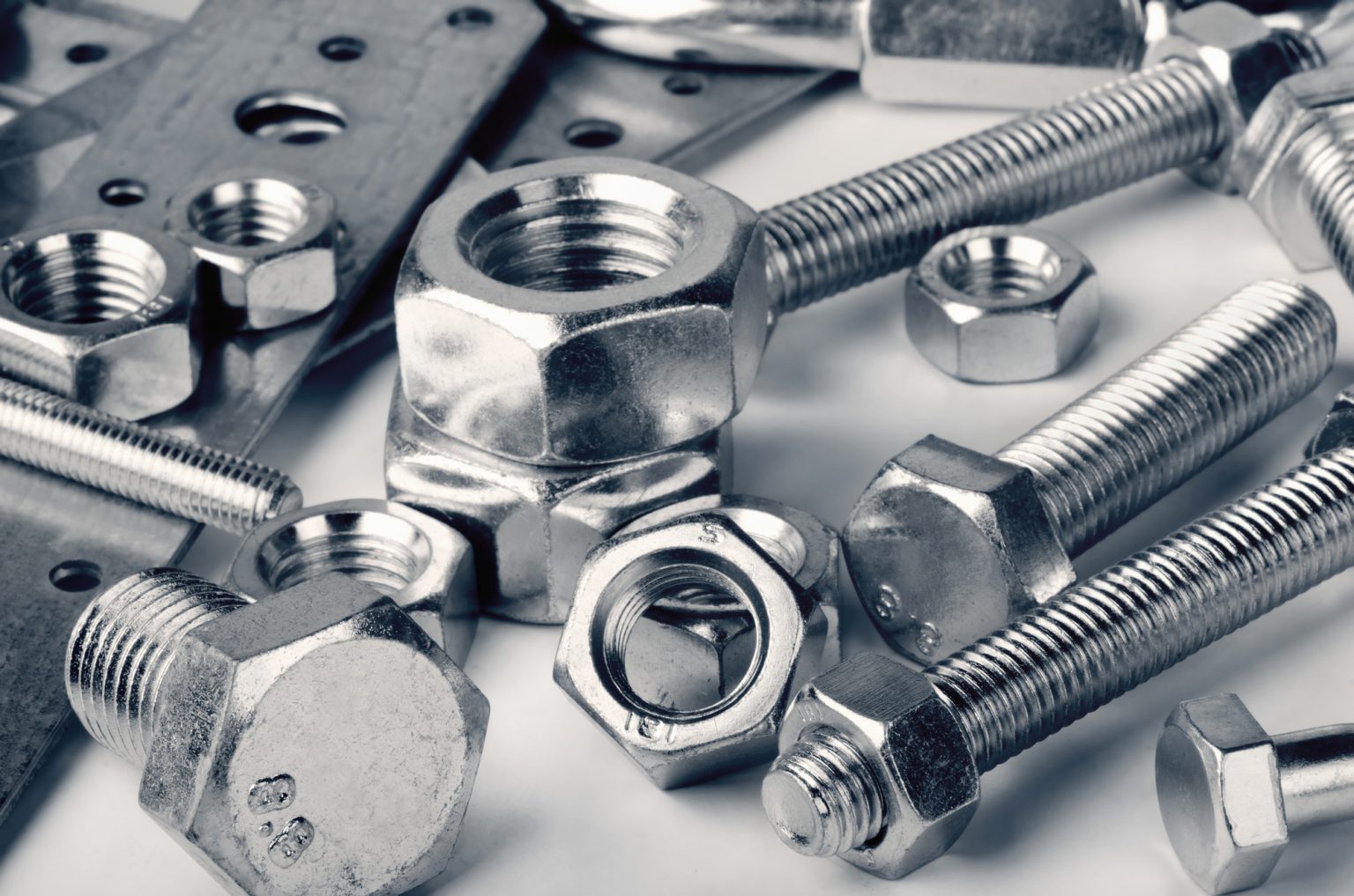 Common Applications and Uses for Carriage Bolts