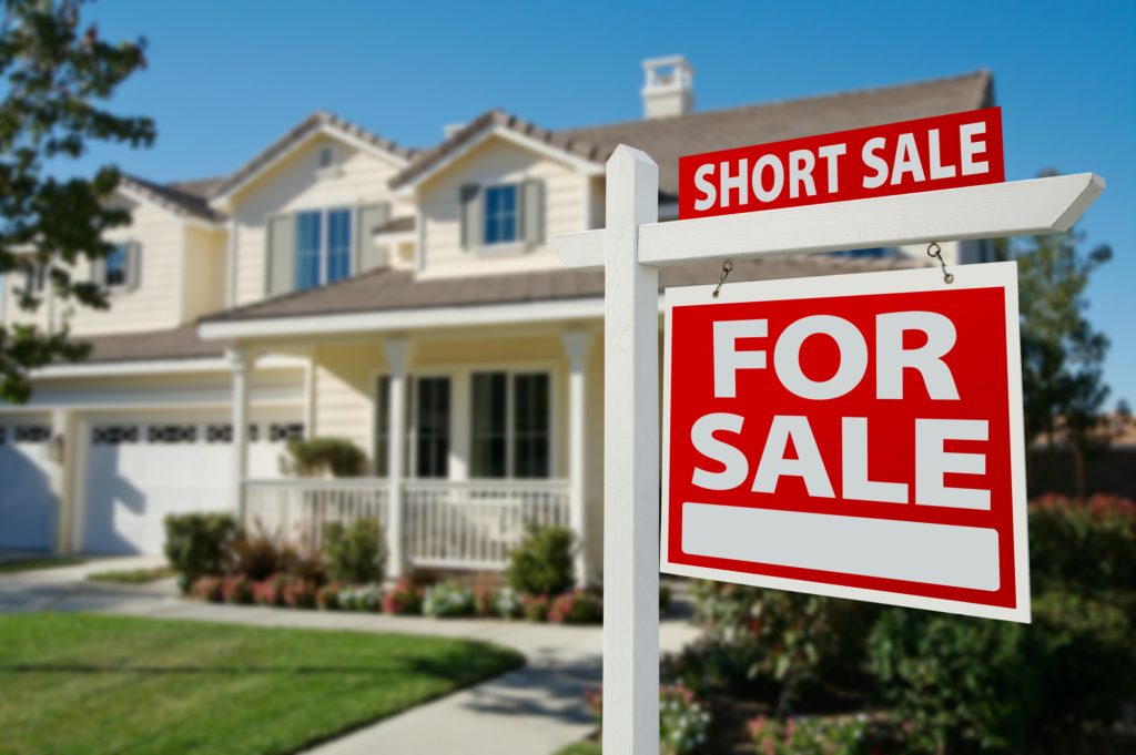 How Does a Short Sale Work?